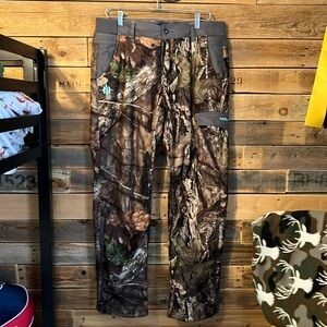 Women’s Mossy Oak Hunting Pants